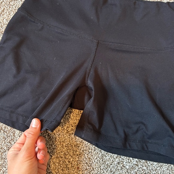 Baleaf black athletic spandex biker shorts - Picture 3 of 5